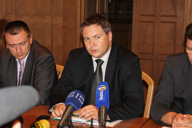 Minister Židan na Bizeljskem z župani v toči prizadetih občin.