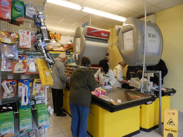 Nov Tušev market Štrausovih