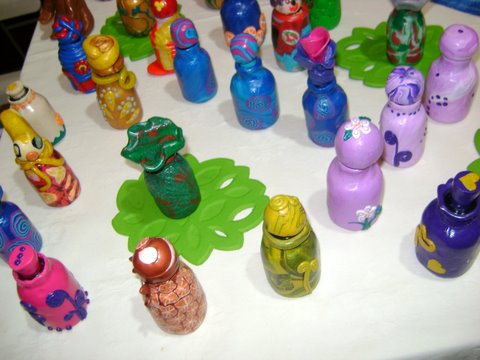 Bottles of Hope - Stekleničke upanja 2012