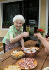 90 let Marije Kelher (11)