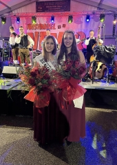 Karin-Dobravc-Skof-in-Ana-Kovacic-vinske-kraljice-bizeljskega-2023