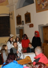 Miklavž je obiskal otroke na Bizeljskem 2016 (4)