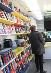 Potujoca-knjiznica-tudi-na-Bizeljskem-2020-7