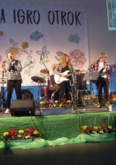 Srečanje šolskih ansamblov Jakobski dol 2017 (14)