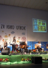 Srečanje šolskih ansamblov Jakobski dol 2017 (27)