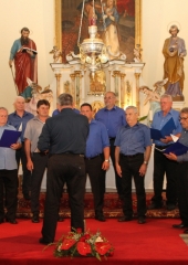 Srecanje-Vinkovih-pevcev-na-Bizeljskem-2024-14